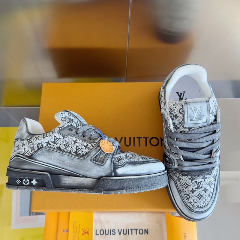 Louis Vuitton Sneakers